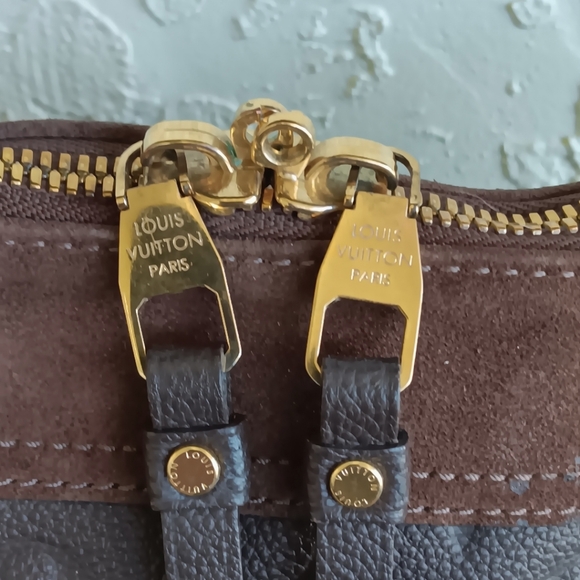 Louis Vuitton Audacieuse Empreinte Brown Leather and Suede Bag PM  Shoulder Bag - Picture 8 of 17